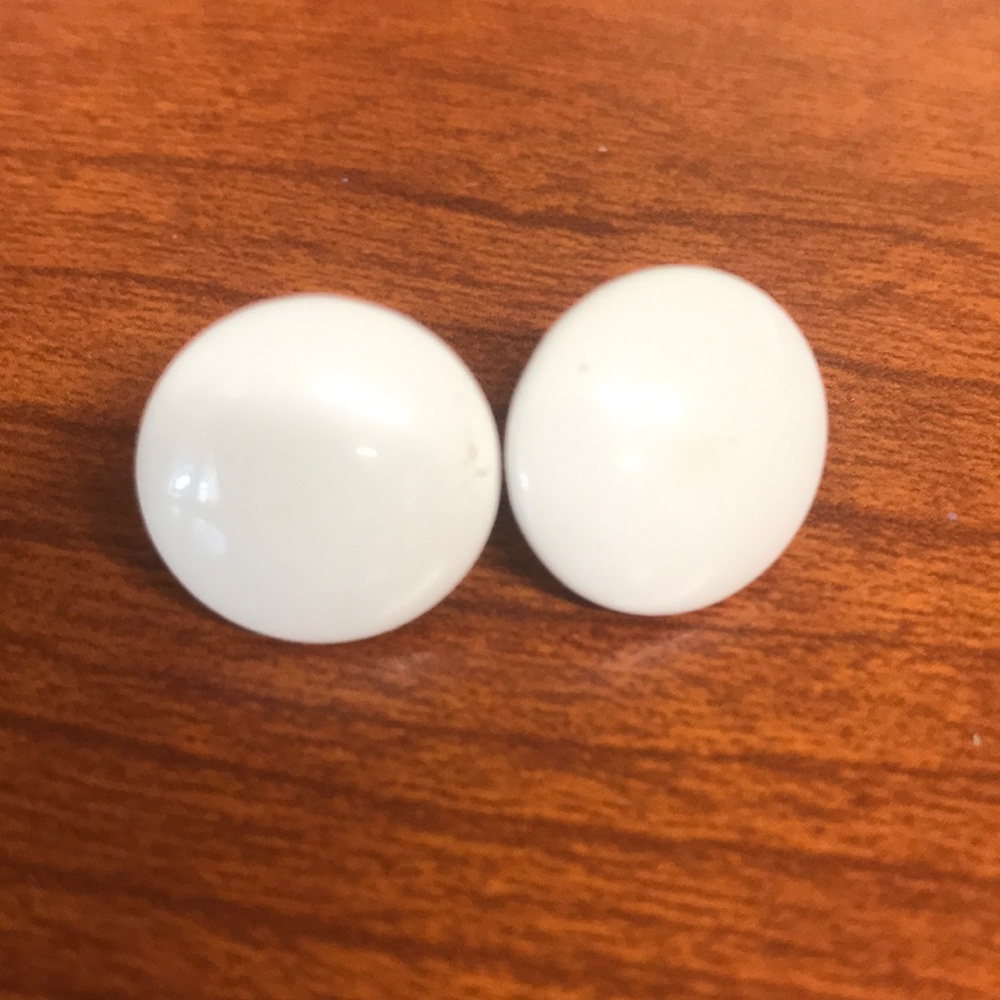 White Round Earrings